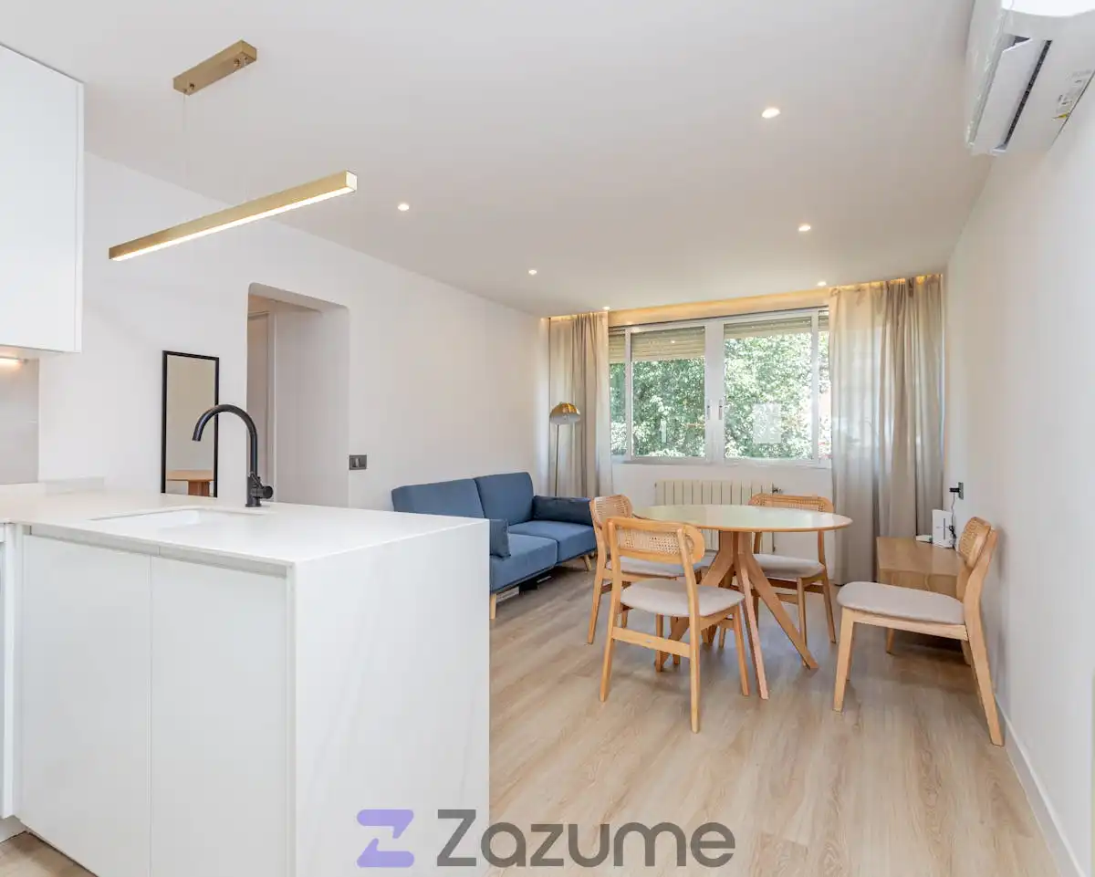 Sala de estar de Piso de alquiler en Madrid con Aire acondicionado, Calefacción y Parquet
