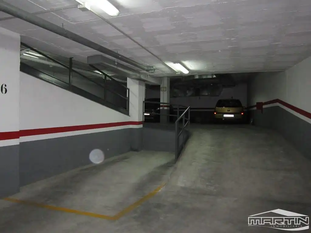 Aparcament de Dúplex en venda en Lucena amb Aire condicionat i Terrassa