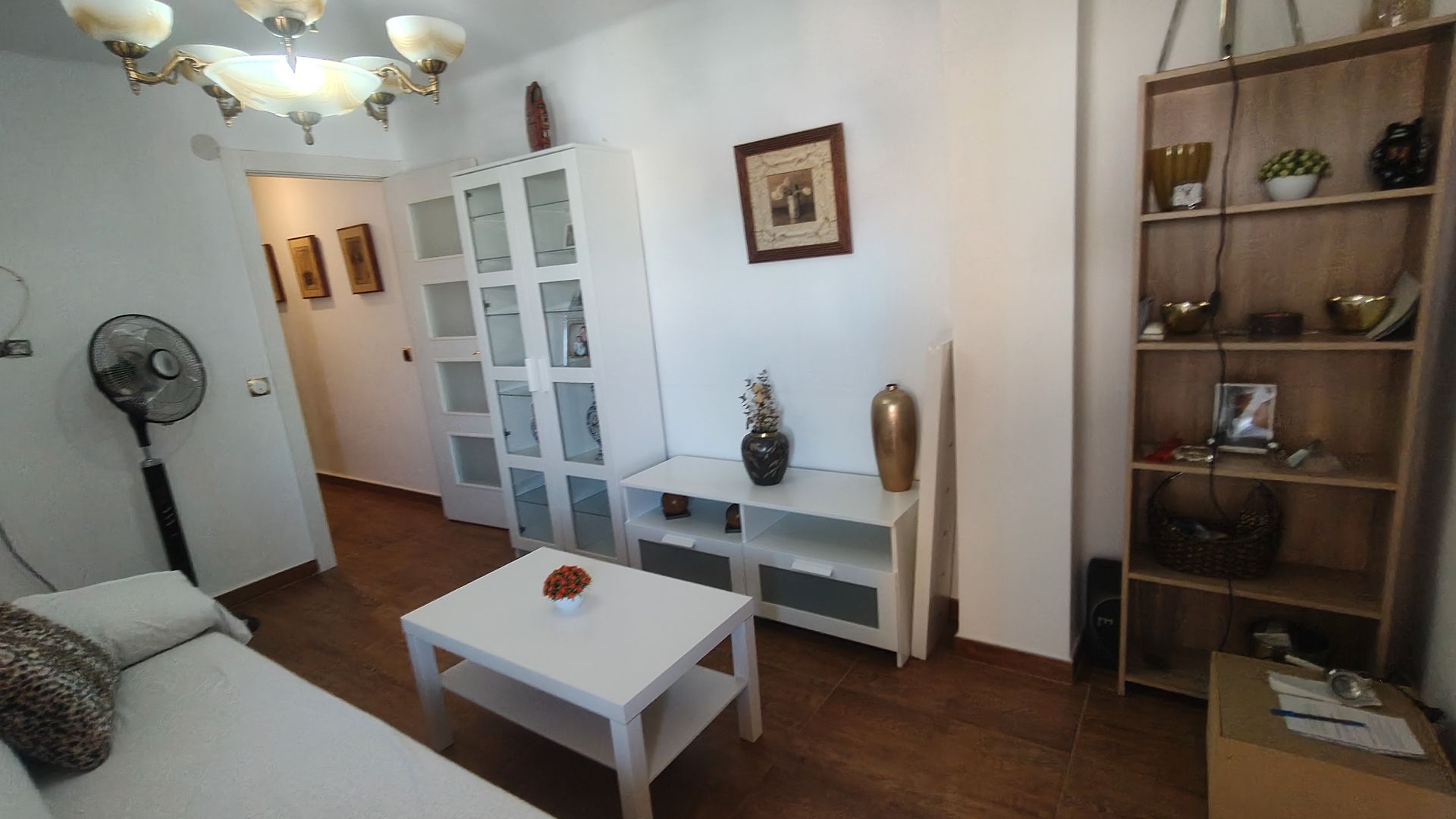 Living room of Flat for sale in  Granada Capital  with Air Conditioner, Heating and Furnished