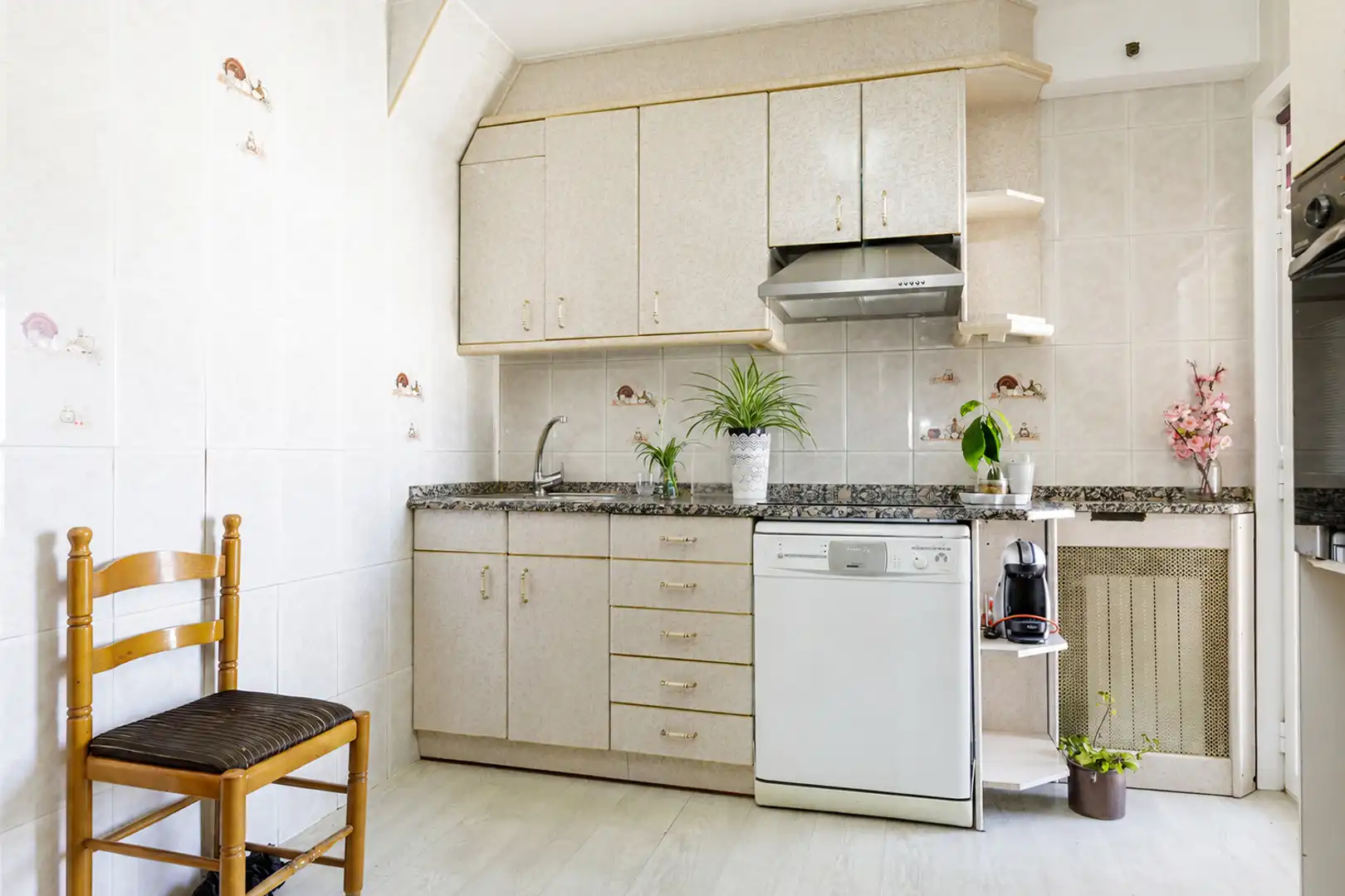 Kitchen of Flat for sale in Zaragoza  with Storage room