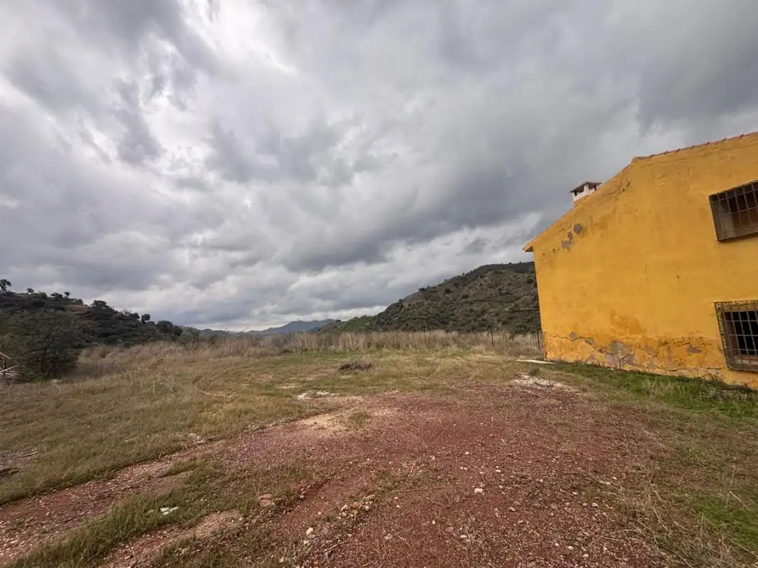 Terreno rústico en venta en C. Chimanes, imagen 4