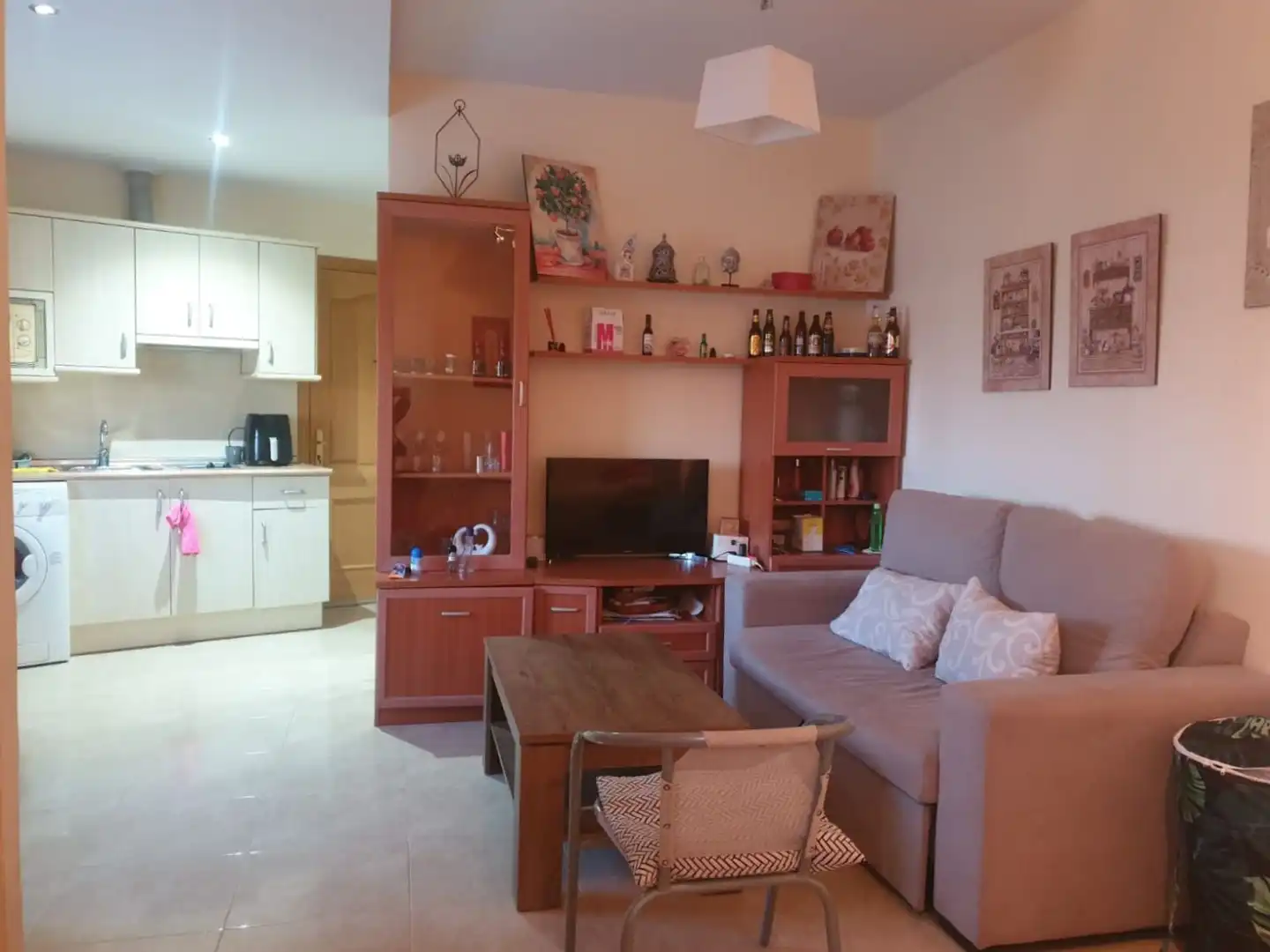 Living room of Study for sale in Valdepeñas  with Air Conditioner