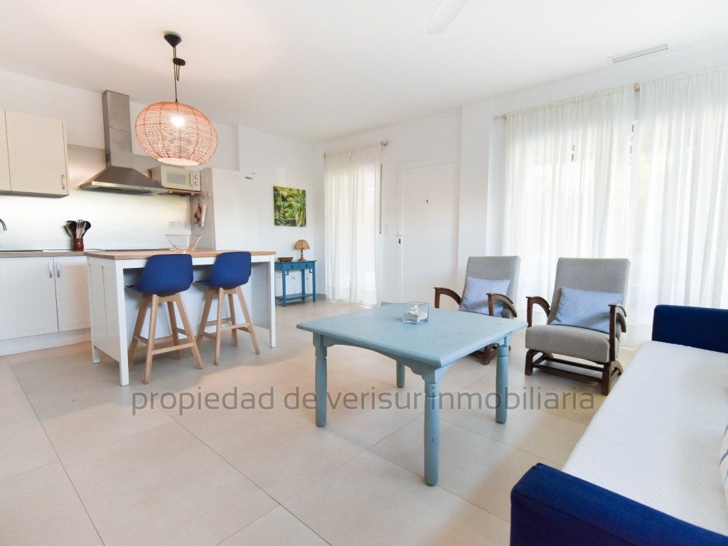 Sala d'estar de Apartament de lloguer en Águilas amb Aire condicionat
