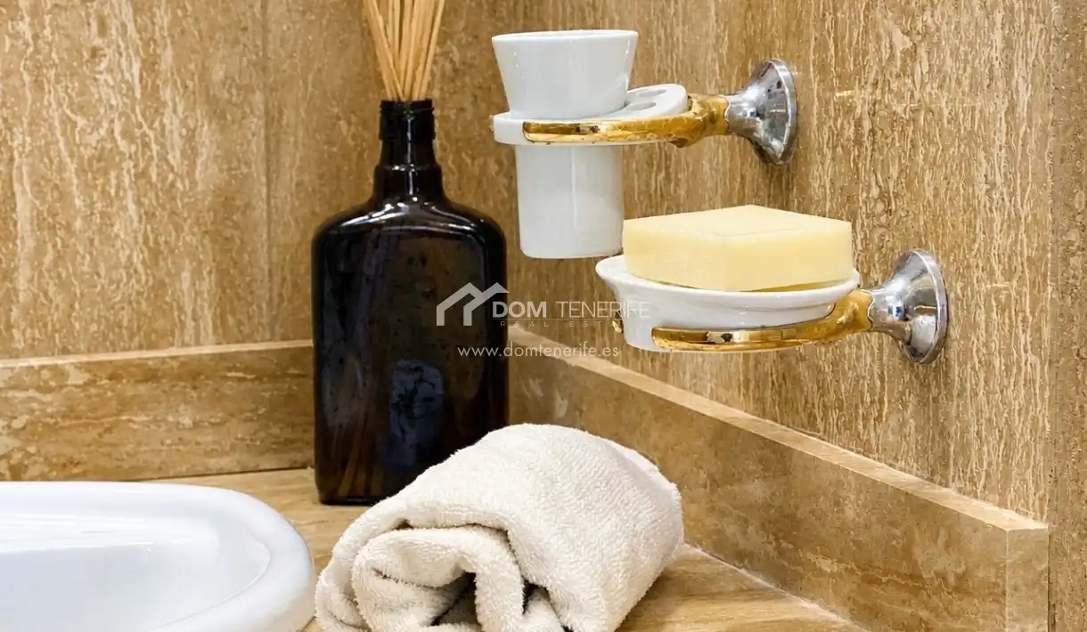 Bathroom of Ground floor for rent in Adeje  with Terrace, Swimming Pool and Furnished