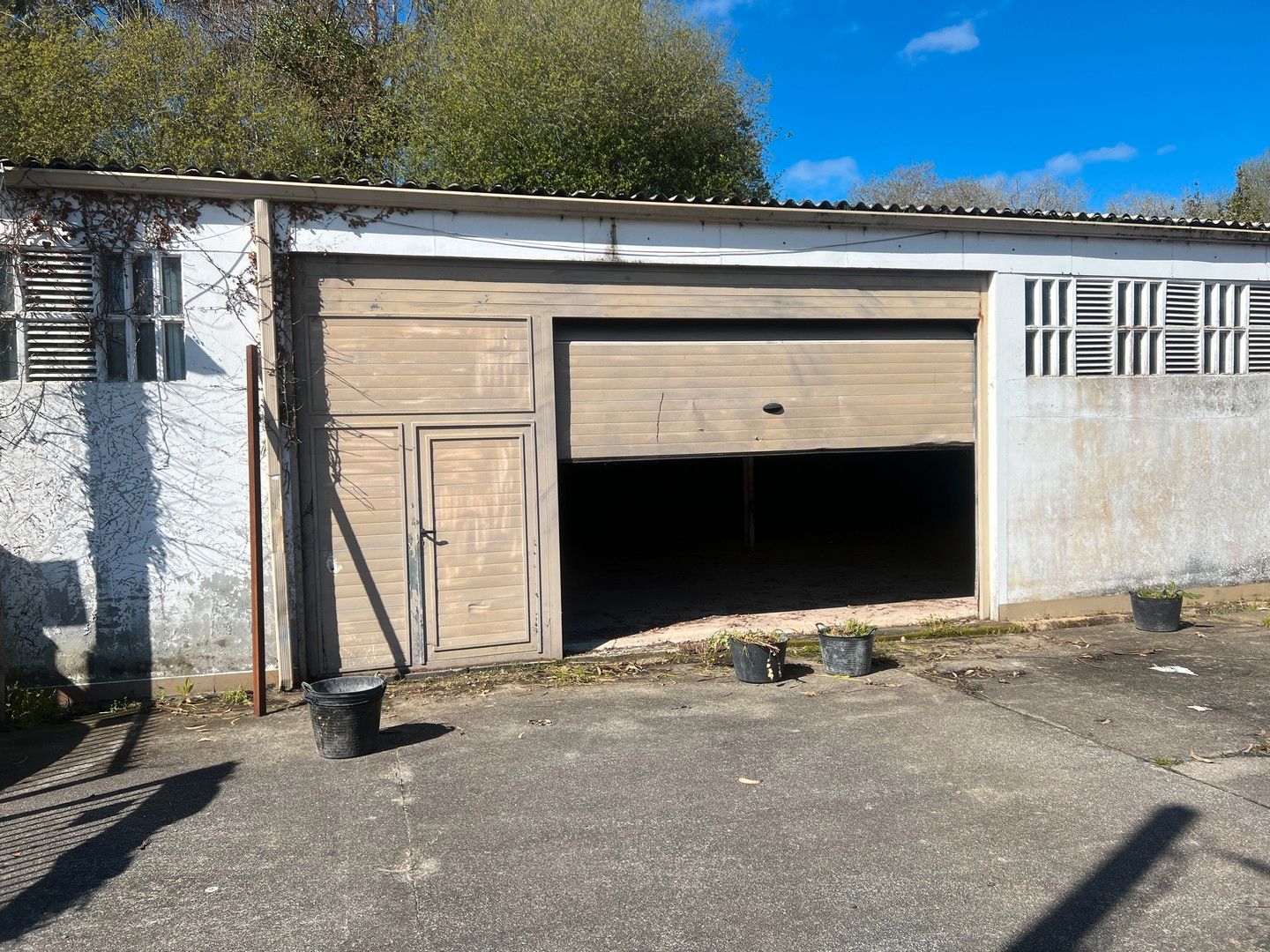 Parking de Nave industrial de alquiler en Oleiros
