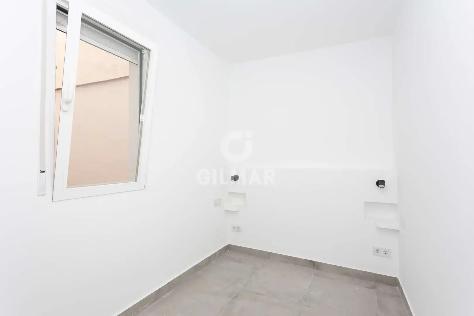 Bedroom of Ground floor for sale in Madrid  with Heating and Balcony