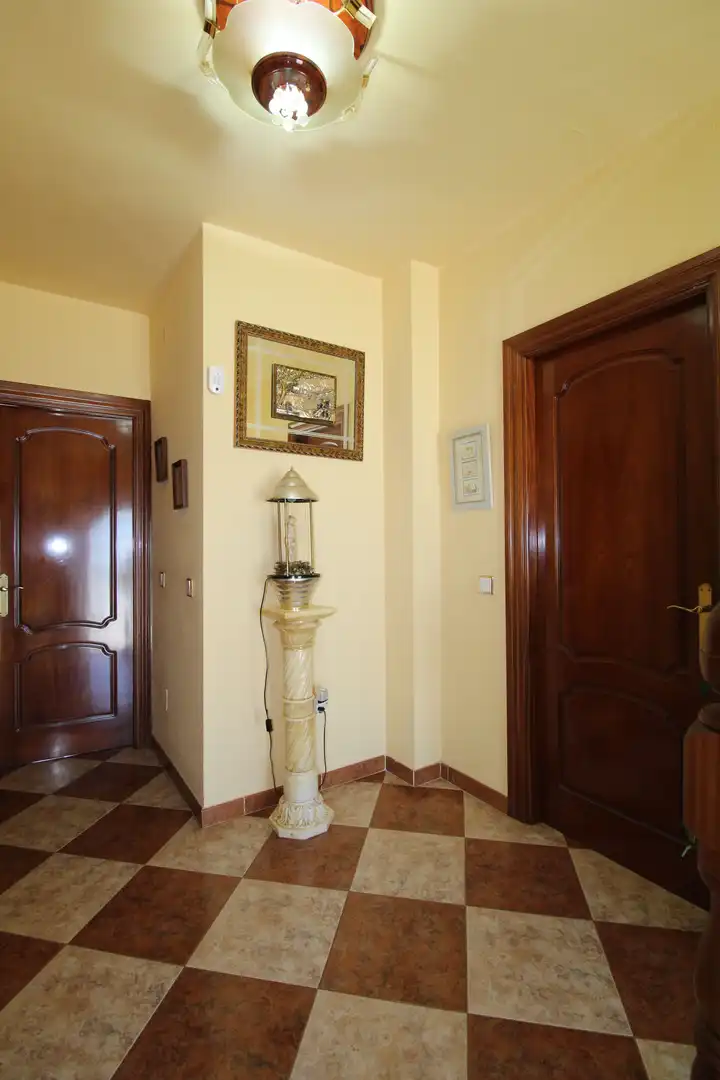Country house zum Verkauf in Alhaurín de la Torre mit Klimaanlage, Heizung und Privatgarten