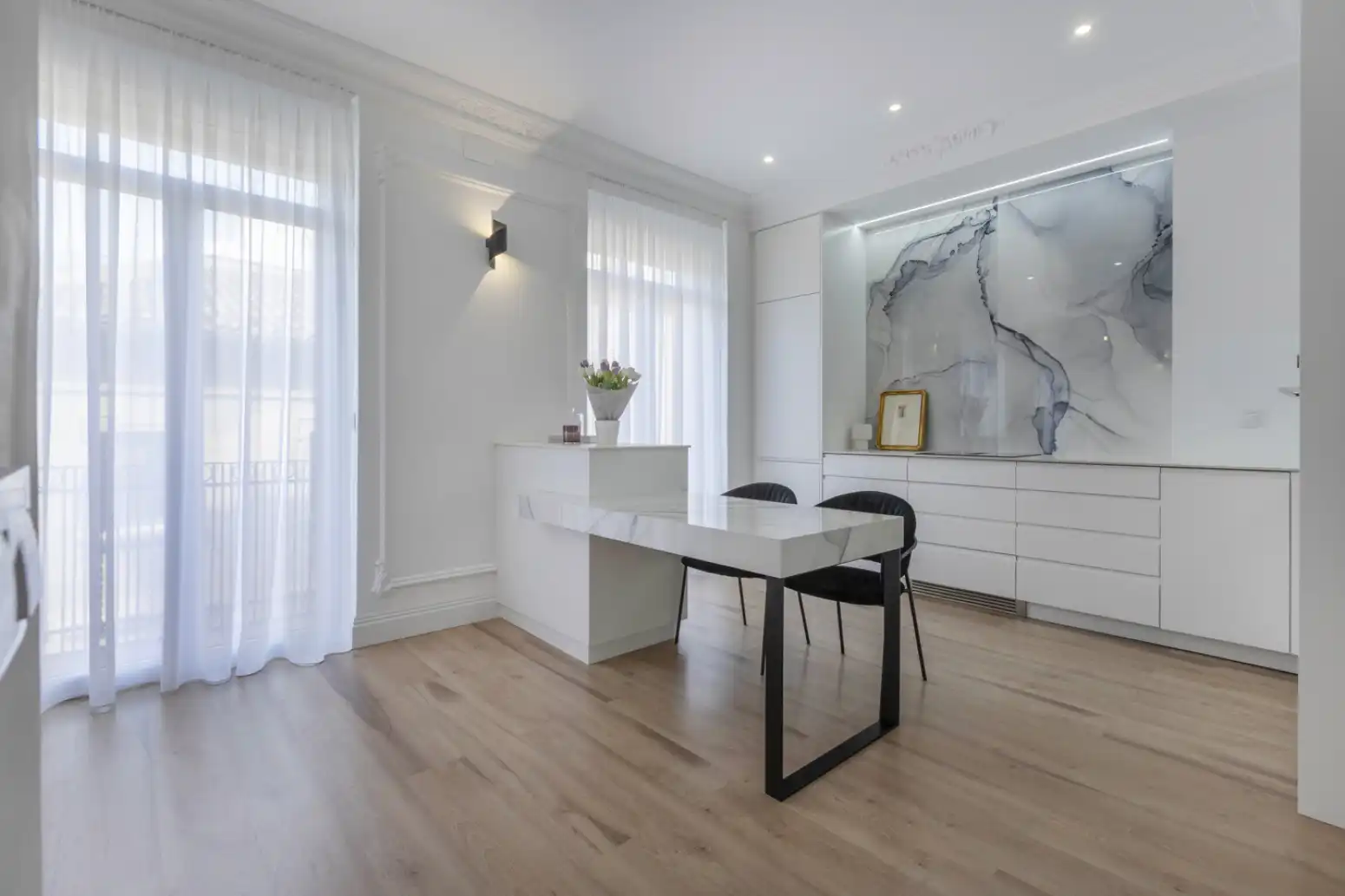 Dining room of Flat for rent in  Valencia Capital  with Heating, Parquet flooring and Balcony