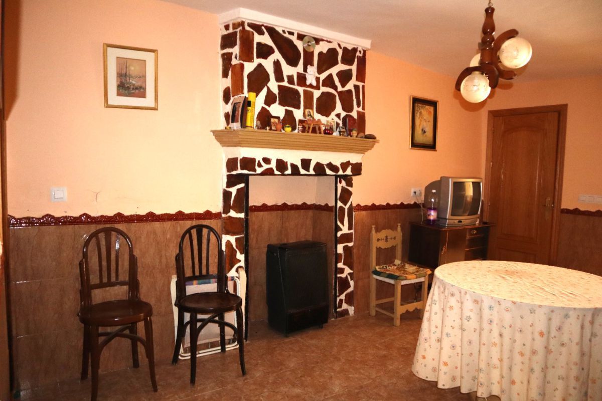 Dining room of House or chalet for sale in Almedina