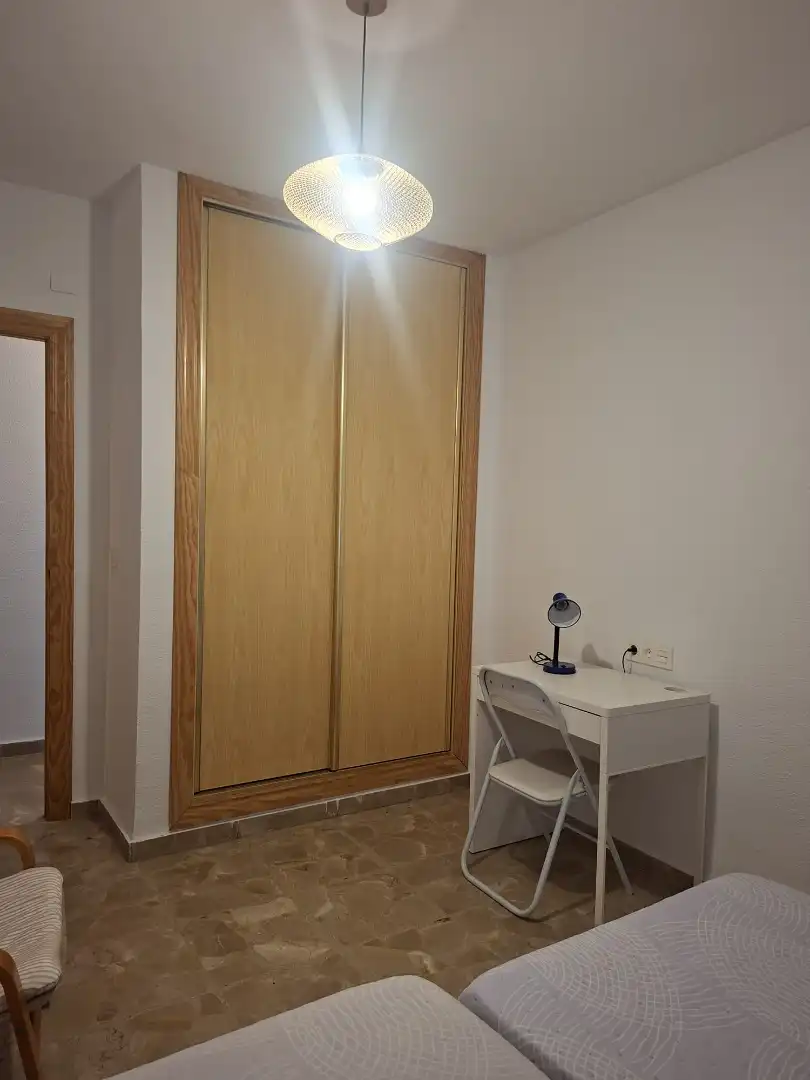 Schlafzimmer von Wohnung zur Miete in Granada mit Heizung, Terrasse und Möbliert