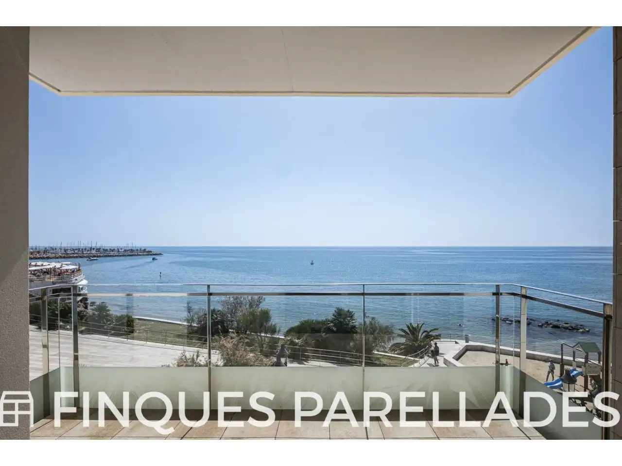 Balcony of Attic for sale in Sitges  with Air Conditioner, Heating and Parquet flooring