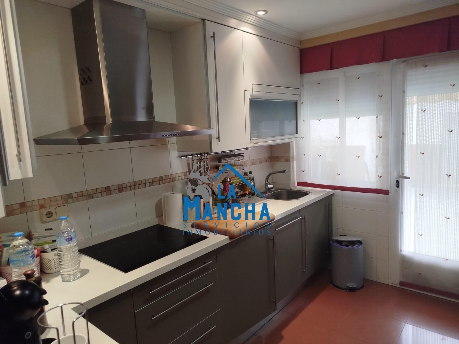 Cuina de Planta baixa en venda en  Albacete Capital amb Calefacció i Traster