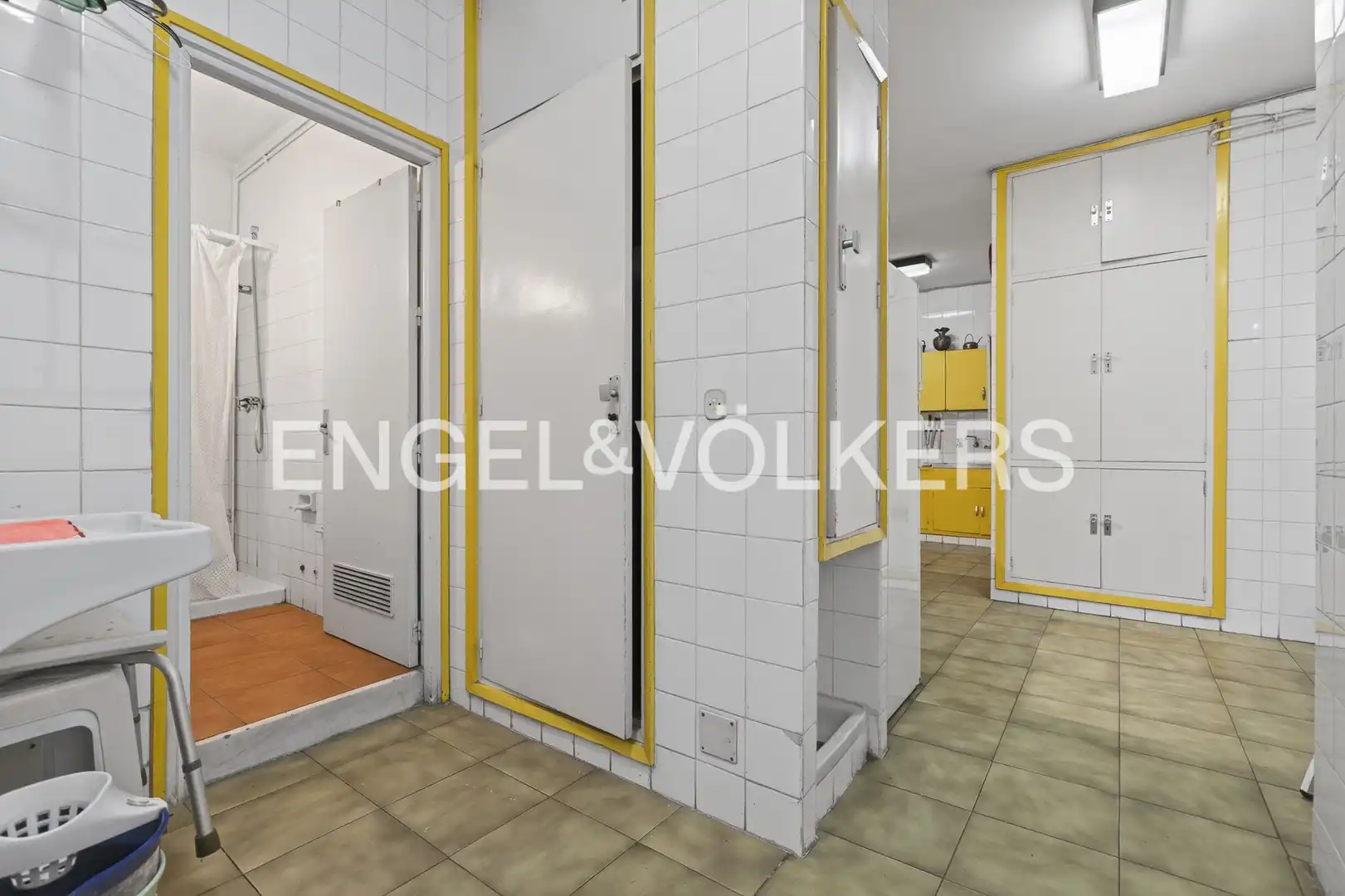 Piso en venta en Sevilla con Calefacción, Terraza y Balcón