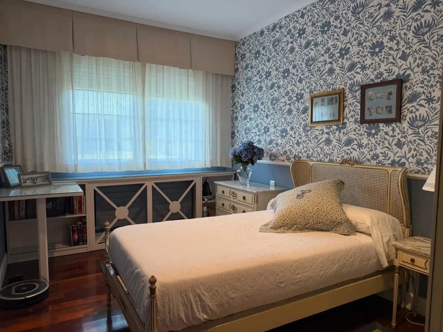 Habitación de Casa o chalet en venta en Anguciana con Calefacción, Jardín privado y Parquet