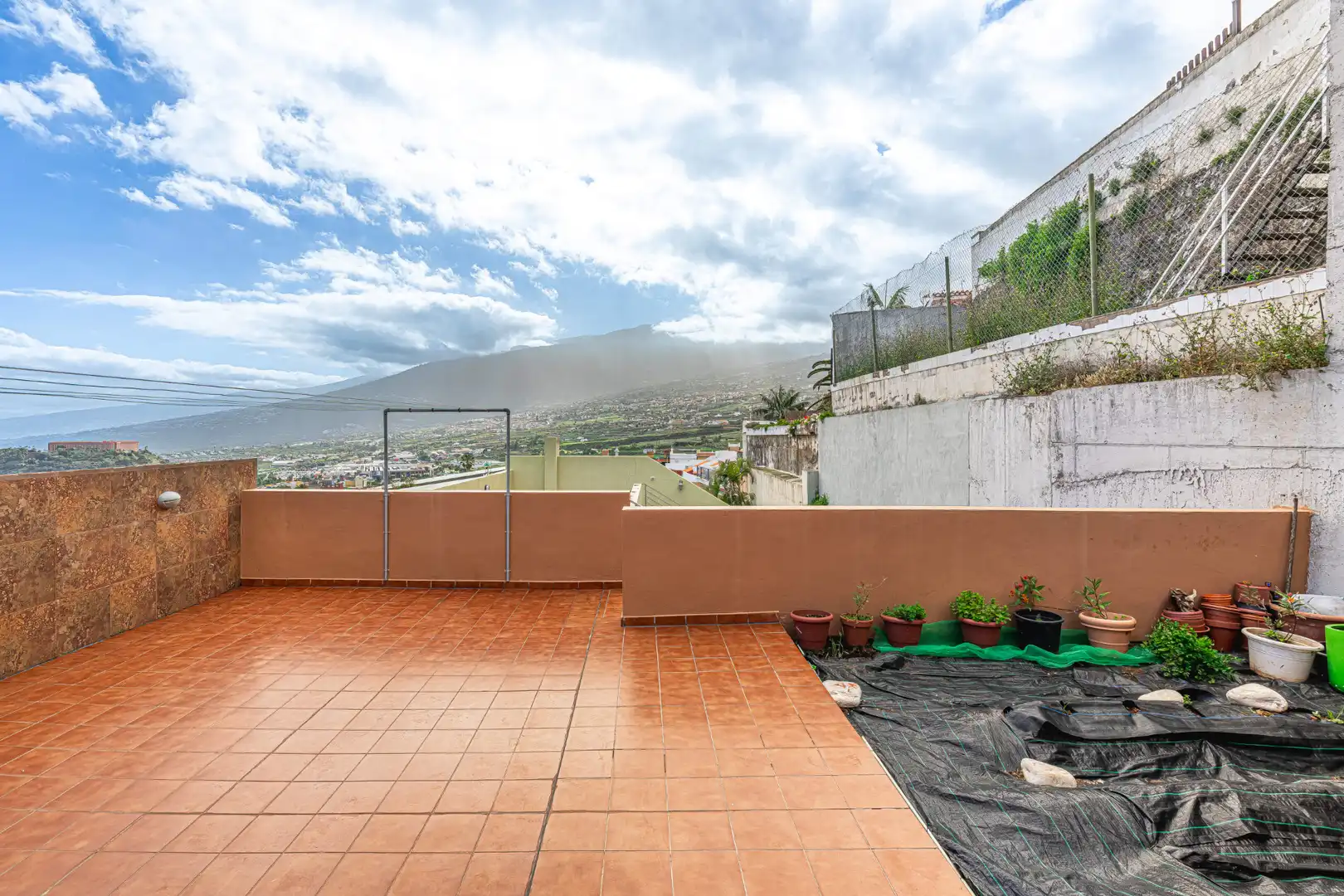 Terrace of Detached homes for sale in Los Realejos  with Parquet flooring, Terrace and Storage room