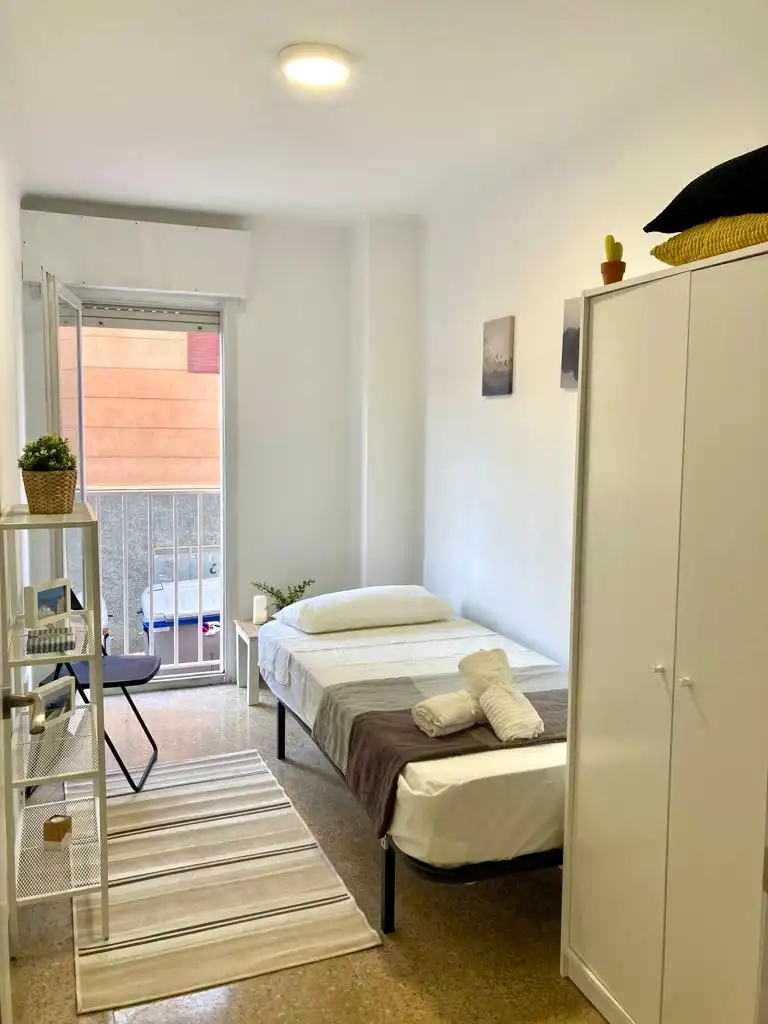Flat for rent in Carrer de las Navas de Tolosa, Zona Nord