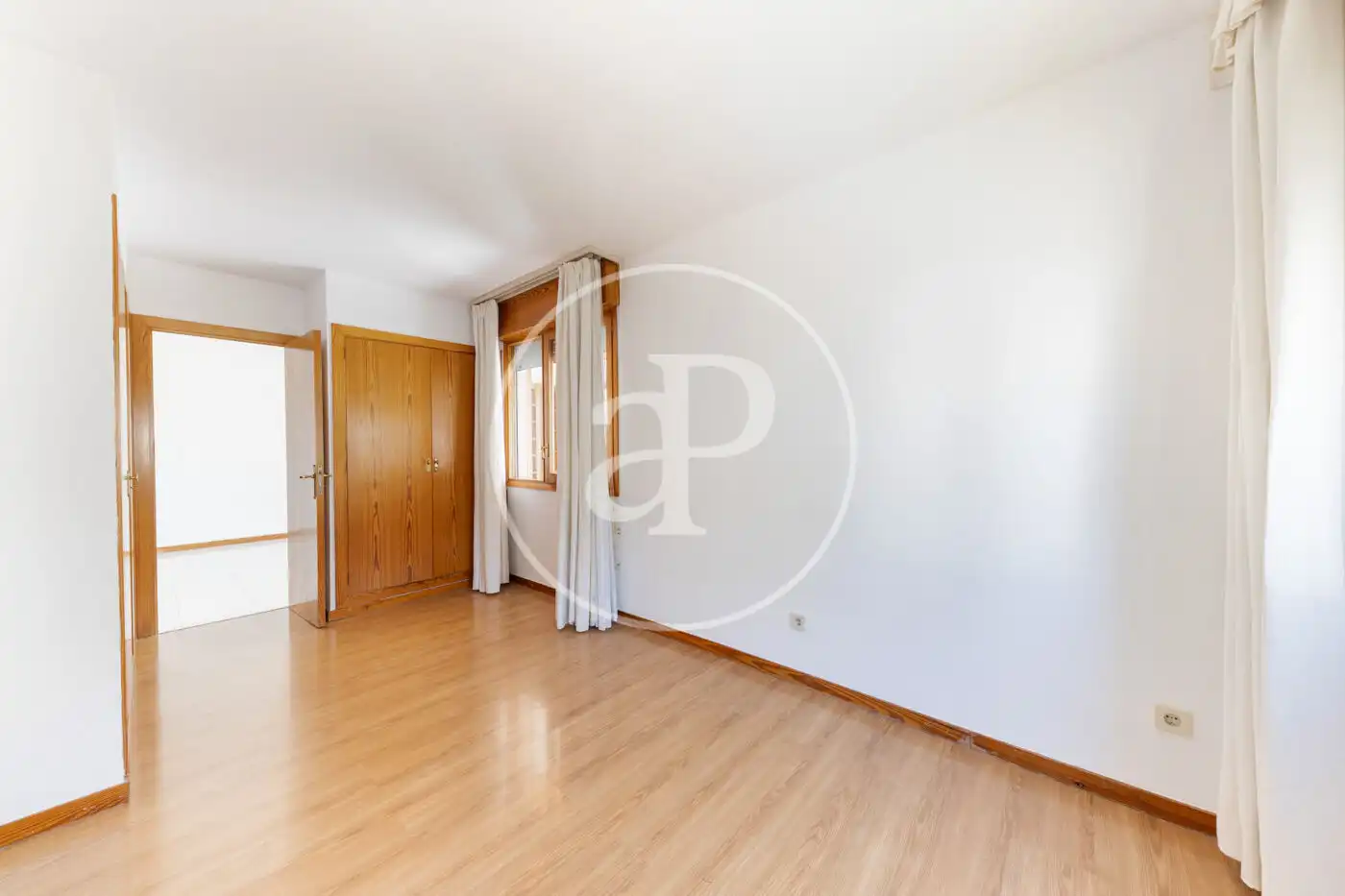 Schlafzimmer von Wohnung zur Miete in  Palma de Mallorca mit Klimaanlage, Heizung und Privatgarten