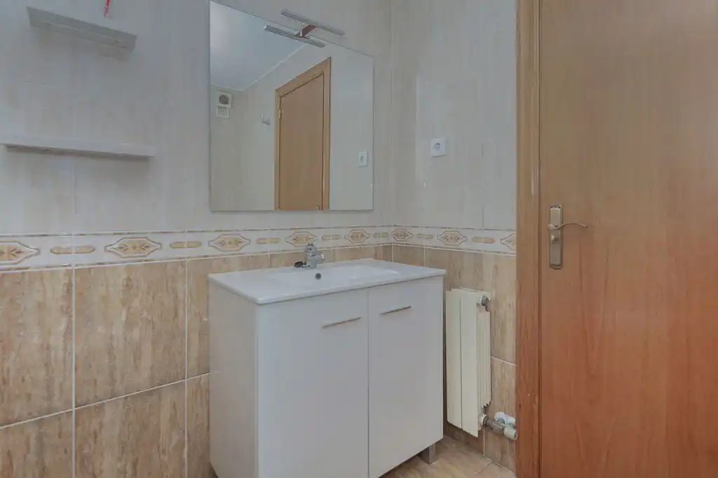 Badezimmer von Wohnung zum Verkauf in Tordera
