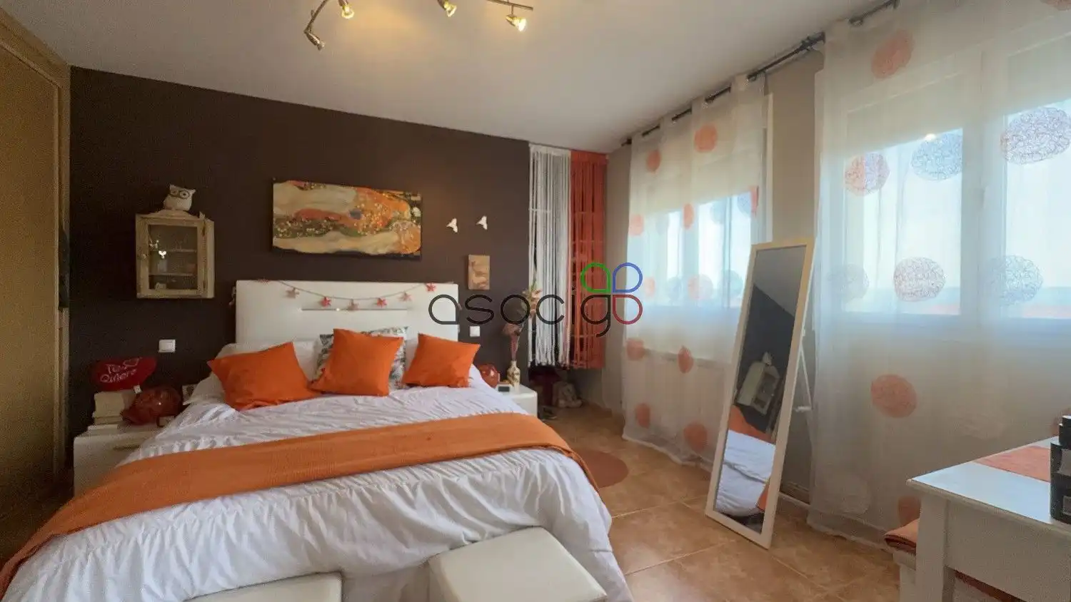 Habitación de Casa adosada en venta en Cabanillas del Campo con Calefacción, Jardín privado y Terraza