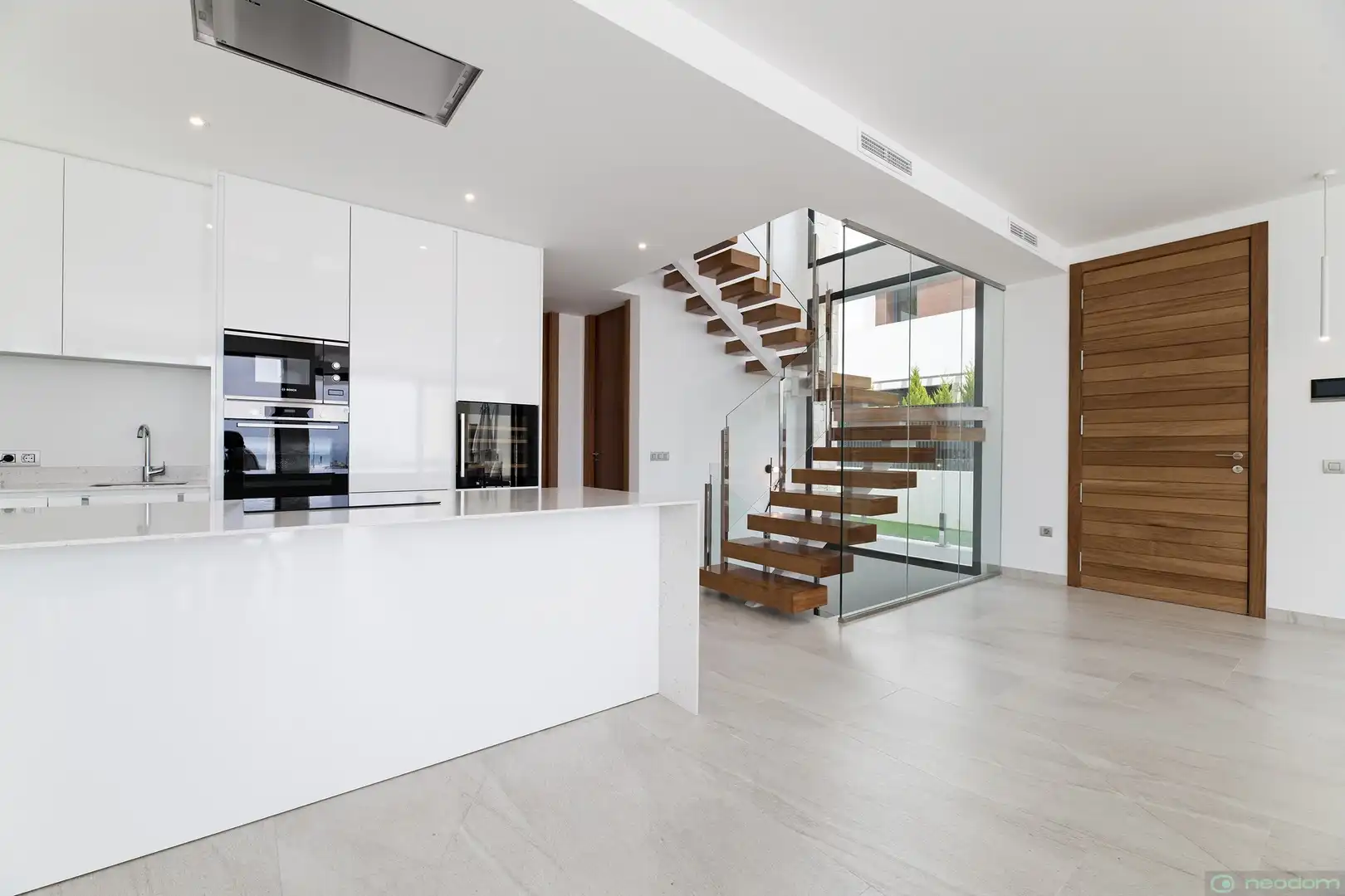 Casa amb terrassa en venda a C. Viena, imagen 32