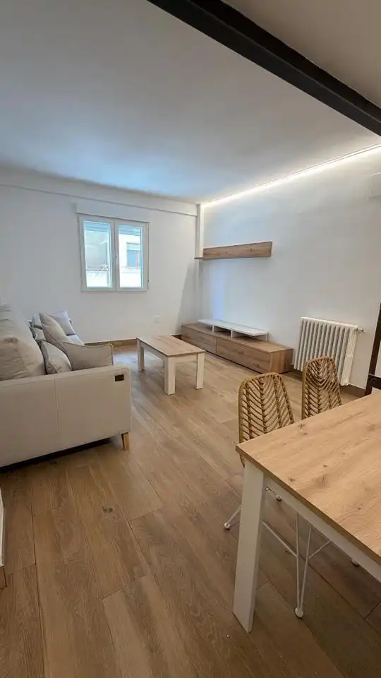 Sala de estar de Piso para compartir en Segovia con Calefacción, Terraza y Amueblado