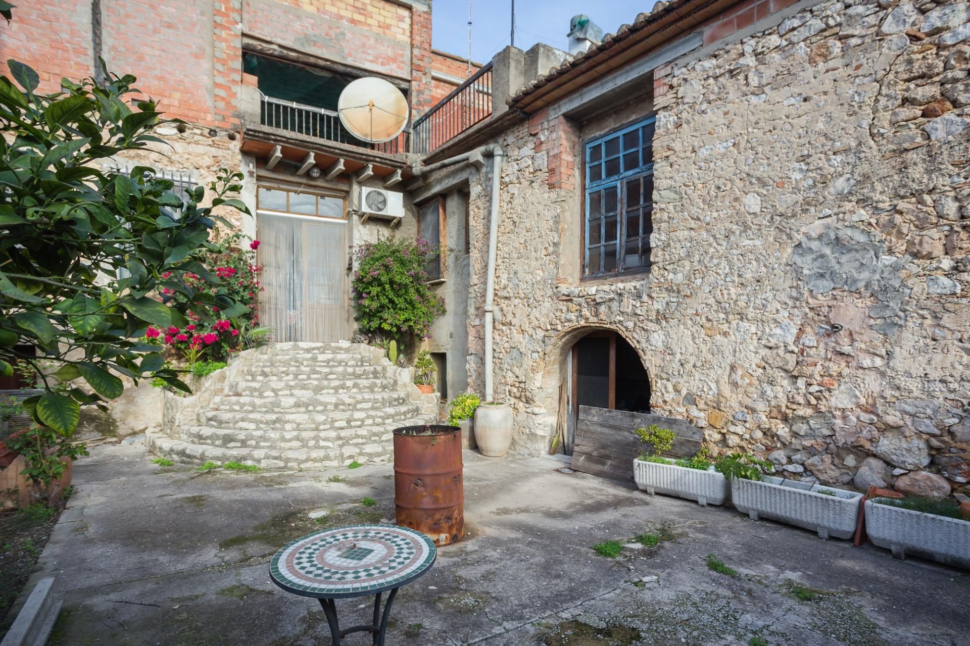 Außenansicht von Country house zum verkauf in Castellonet de la Conquesta mit Heizung, Terrasse und Abstellraum