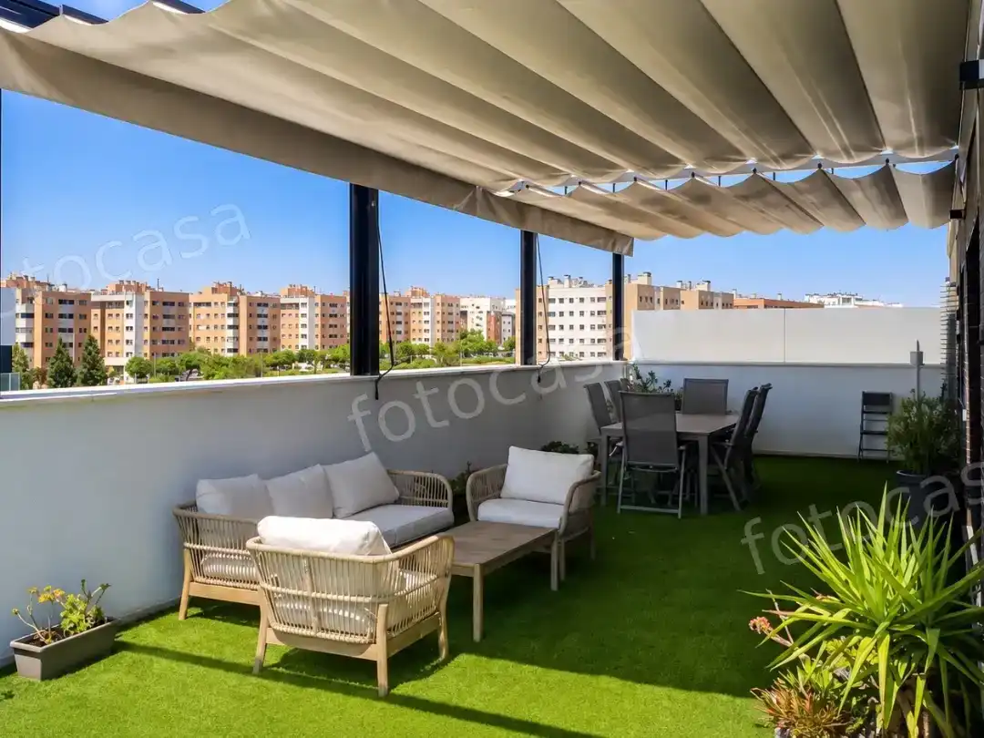 Terrassa de Pis en venda en Mairena del Aljarafe amb Aire condicionat i Piscina