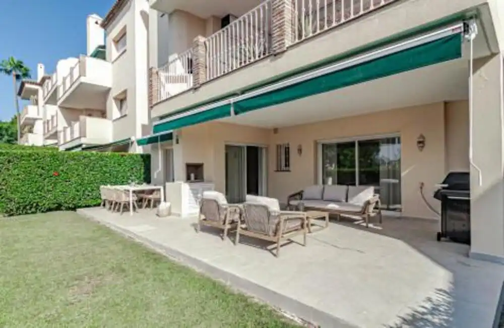 Terrace of Ground floor for rent in Marbella  with Air Conditioner, Private garden and Terrace