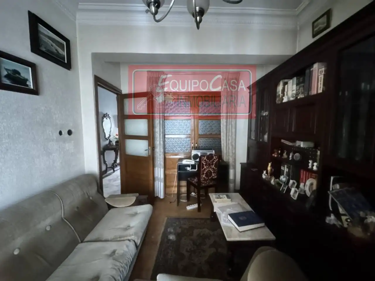 Sala d'estar de Casa adosada en venda en Lugo amb Calefacció, Parquet i Terrassa