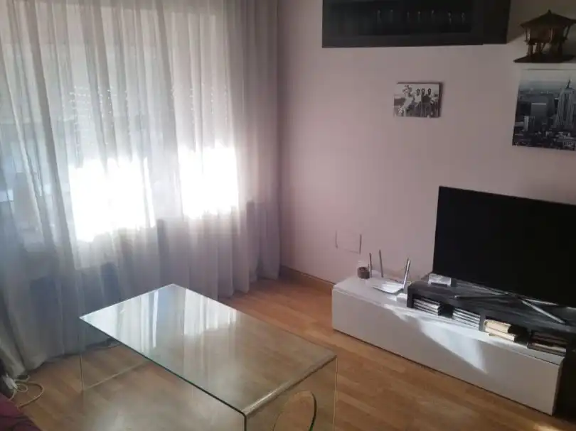 Sala d'estar de Casa o xalet en venda en Arenas de Iguña amb Aire condicionat i Balcó