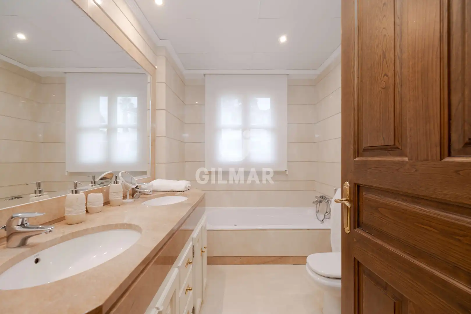 Baño de Casa o chalet en venta en Benahavís con Calefacción, Jardín privado y Piscina