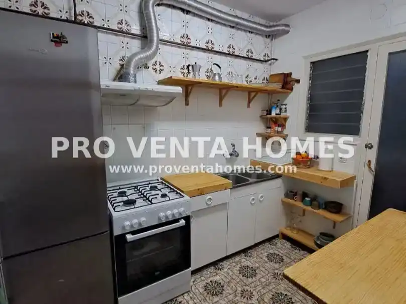 Cuina de Apartament en venda en  Barcelona Capital amb Aire condicionat i Balcó
