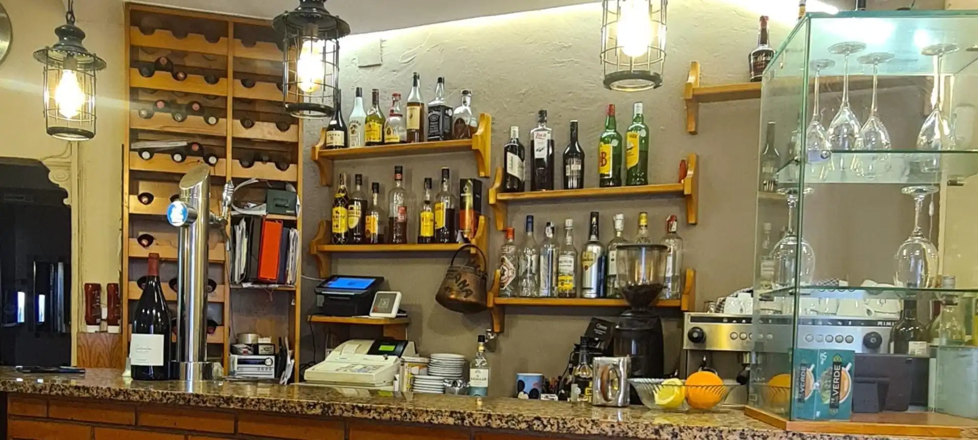 Local commercial en cession à Deltebre