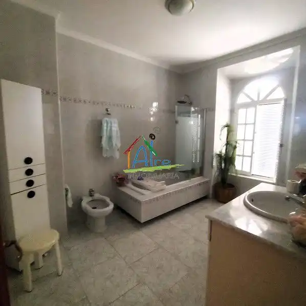 Baño de Casa adosada en venta en Cala con Terraza, Trastero y Amueblado