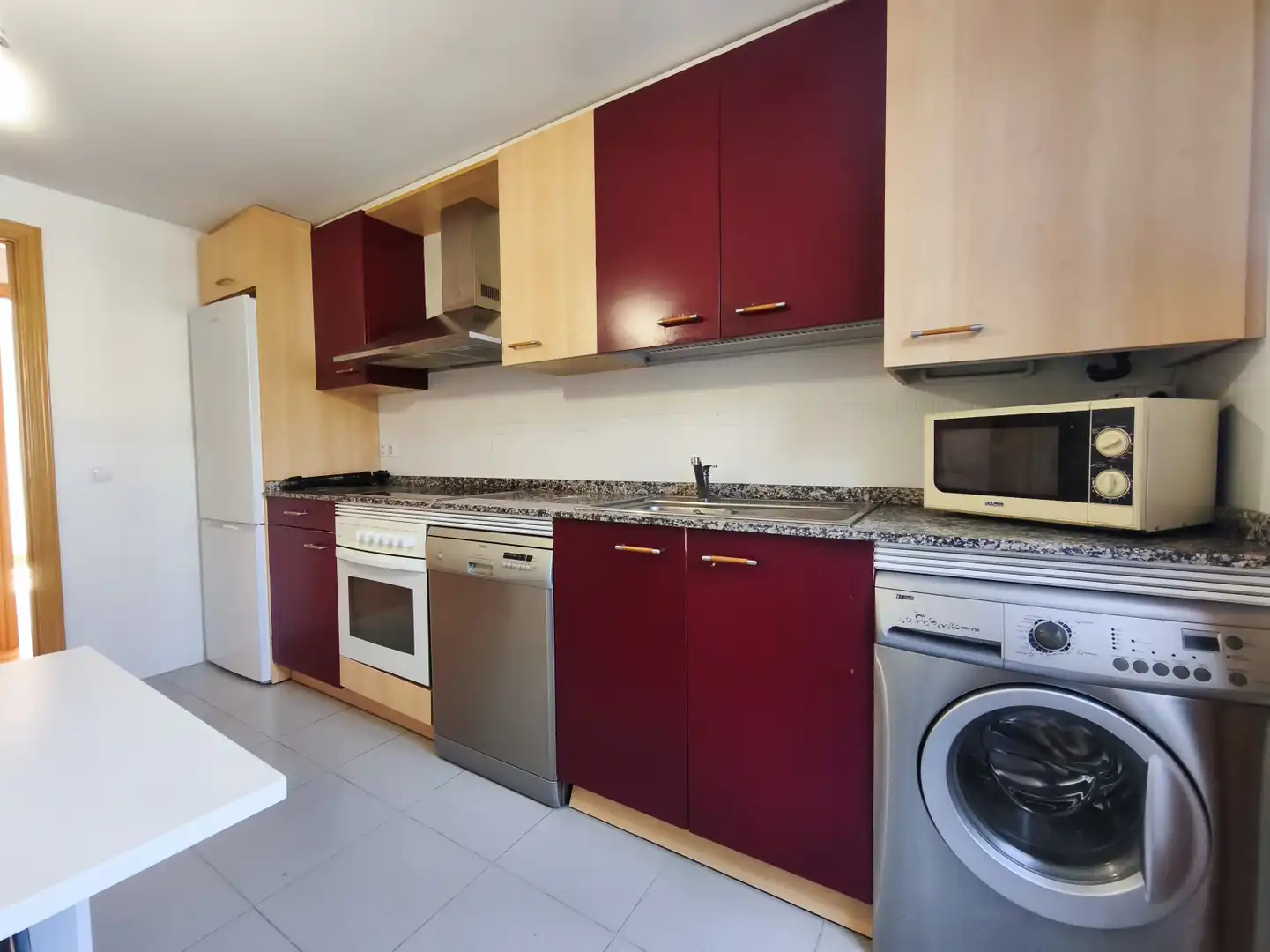Cocina de Piso en venta en  Logroño con Aire acondicionado, Jardín privado y Parquet