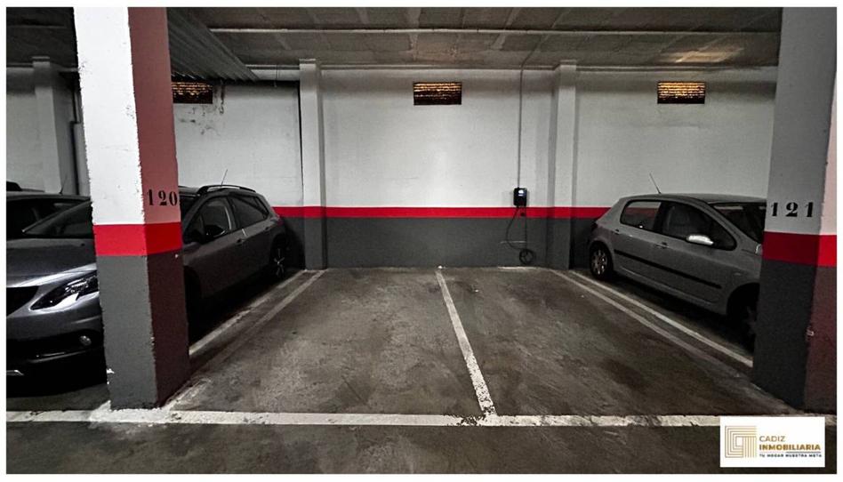 Foto 1 de Garaje en venta en Las Cortes de Cádiz, Astilleros - La Paz  - Loreto - El Corte Inglés, Cádiz