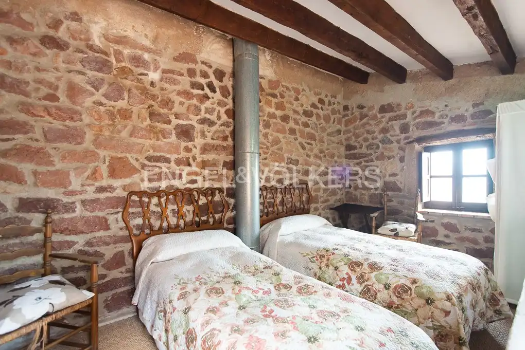 Casa adosada en venta en Vilafamés, Castellón