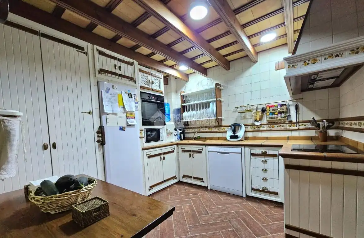 Cuina de Casa adosada en venda en Jerez de la Frontera