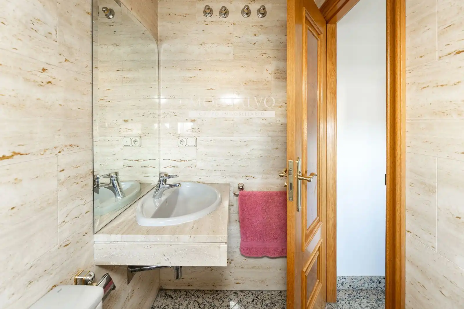 Baño de Ático en venta en Granada con Aire acondicionado y Terraza