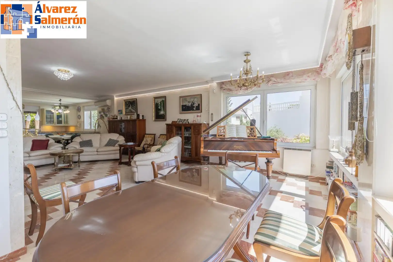 House with pool for sale in Avenida MONTEVIVE, imagen 7