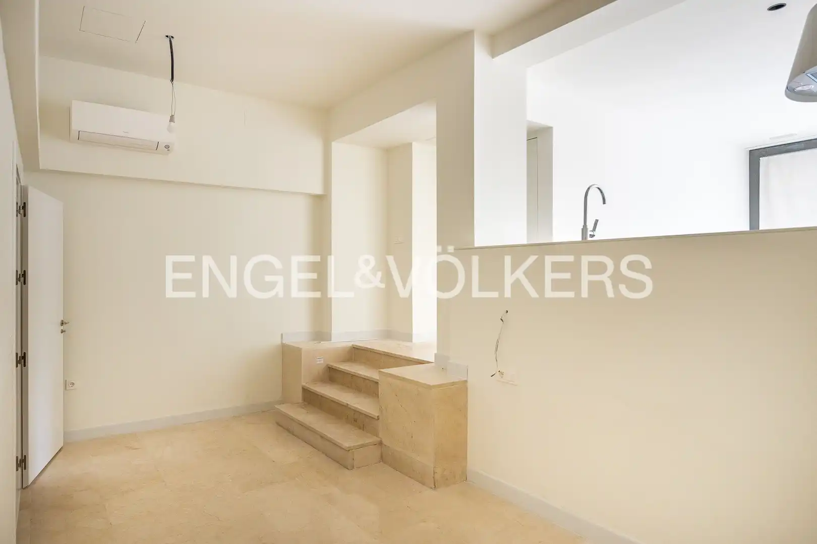 Piso en venta en Sevilla con Aire acondicionado y Calefacción
