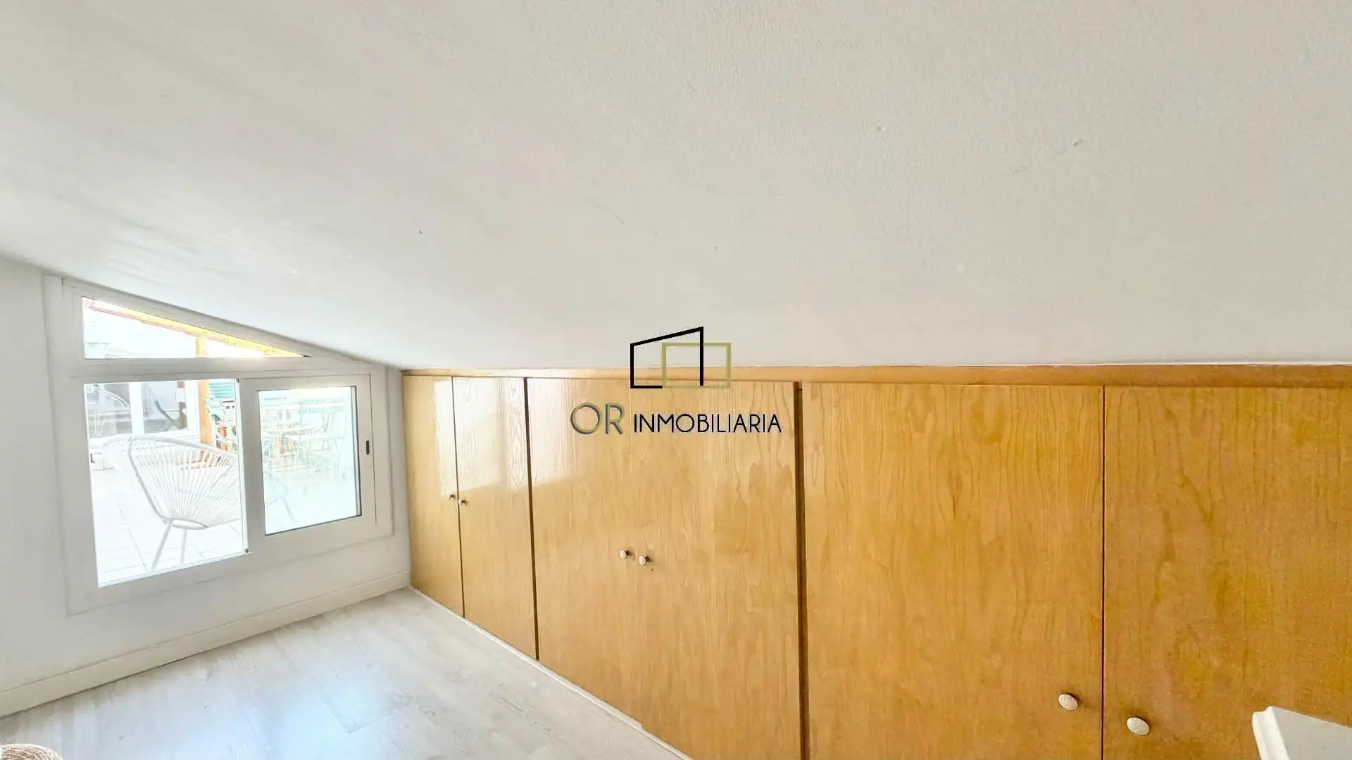 Piso en venta en Vilanova i la Geltrú con Calefacción, Parquet y Terraza