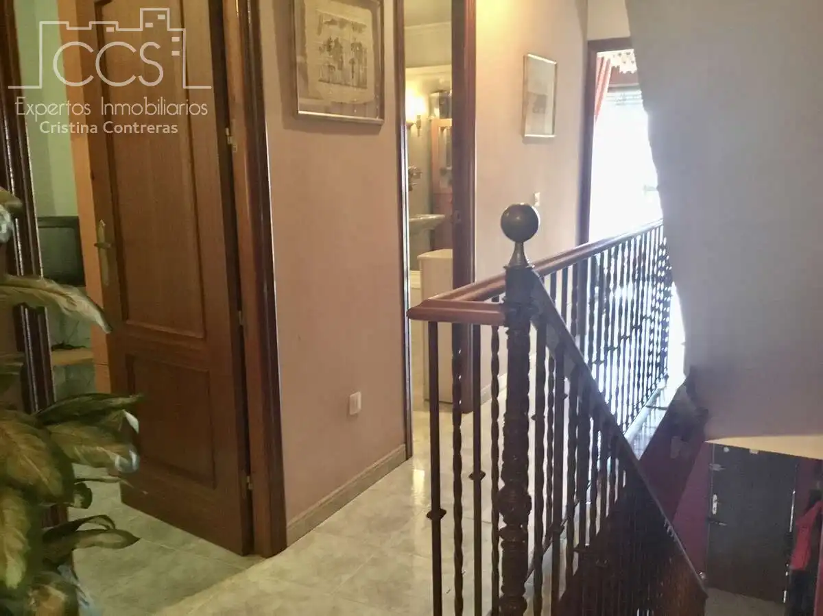 Casa adosada en venta en Sevilla con Aire acondicionado, Terraza y Trastero