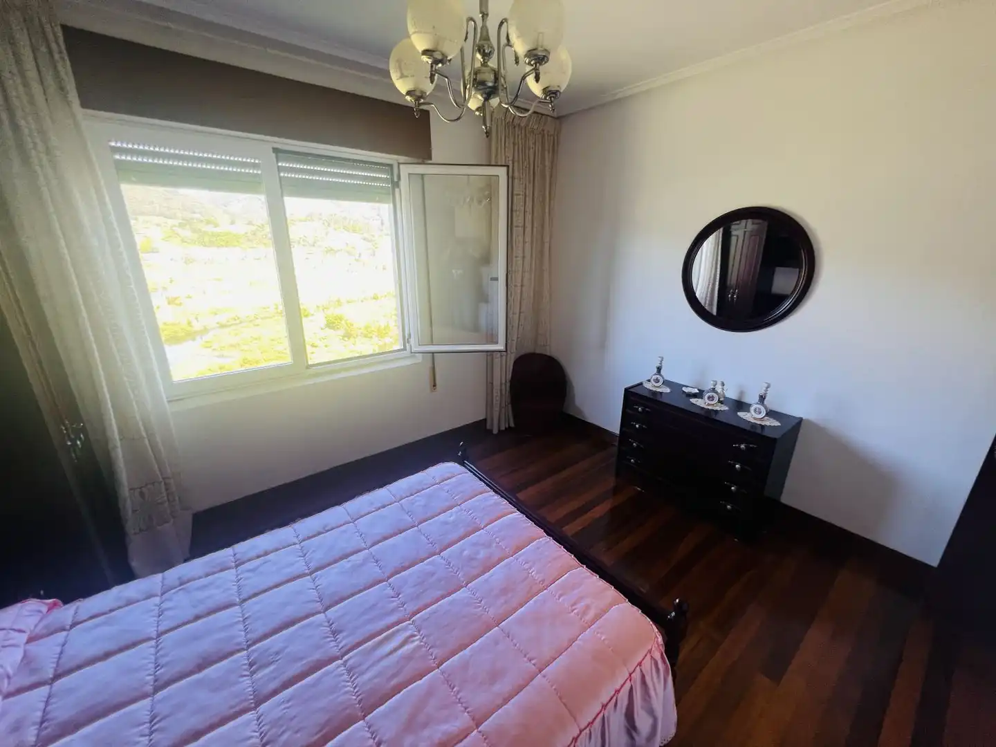 Habitación de Casa o chalet en venta en Voto con Terraza, Trastero y Balcón