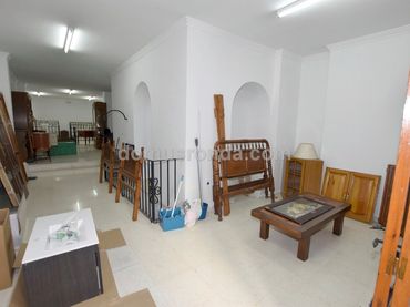 Local comercial de lloguer a Casco Histórico