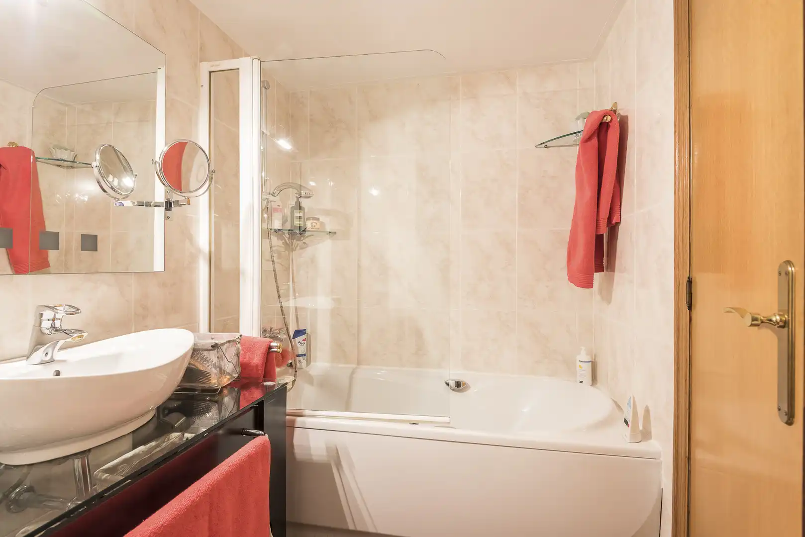 Baño de Casa adosada en venta en Barcelona con Calefacción
