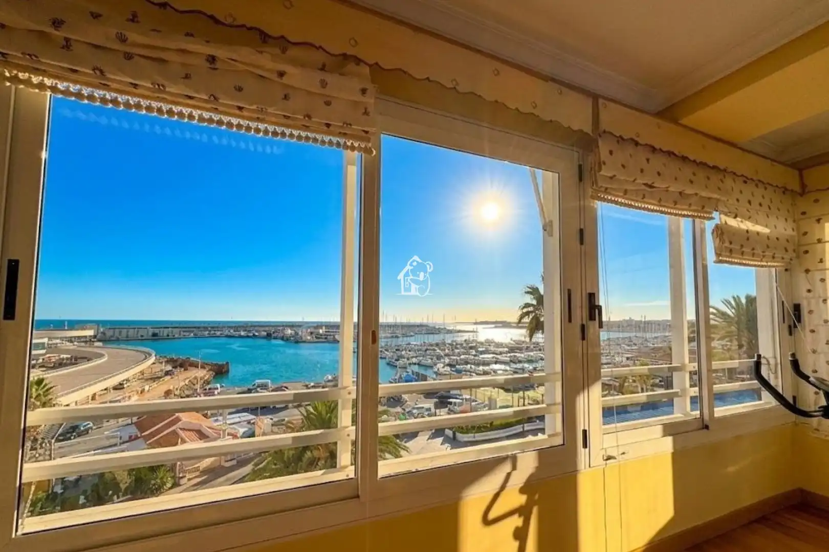 Vista exterior de Apartamento de alquiler en Torrevieja con Aire acondicionado, Amueblado y Horno