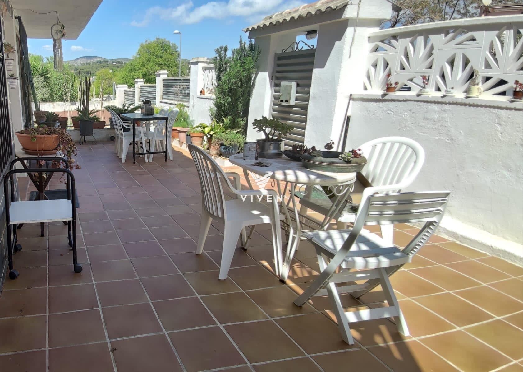 Terrassa de Casa o xalet en venda en Vilanova i la Geltrú amb Calefacció, Jardí privat i Terrassa