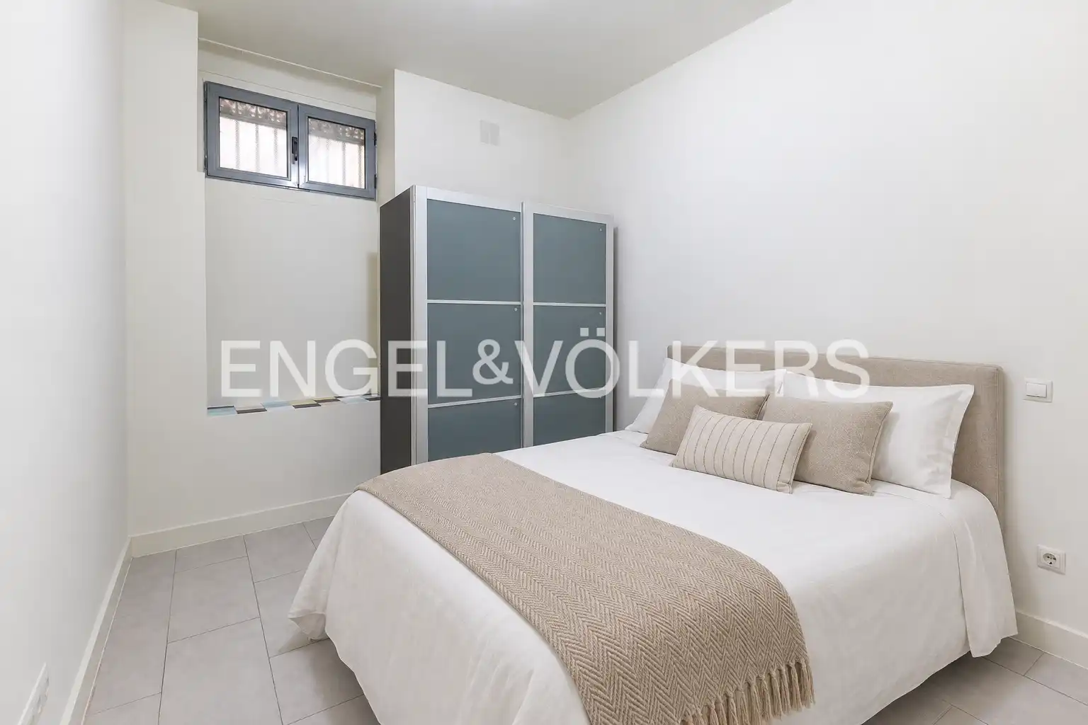 Bedroom of Flat for rent in Chamberí