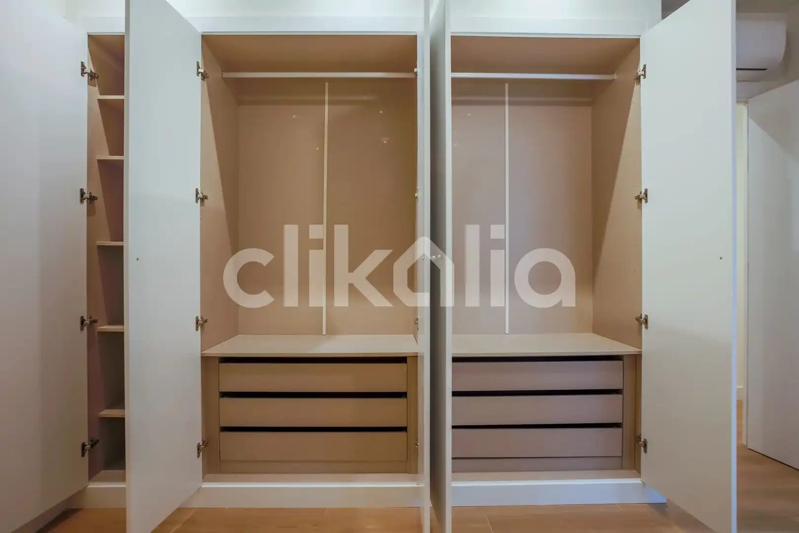 Habitación de Piso en venta en Madrid con Aire acondicionado y Calefacción